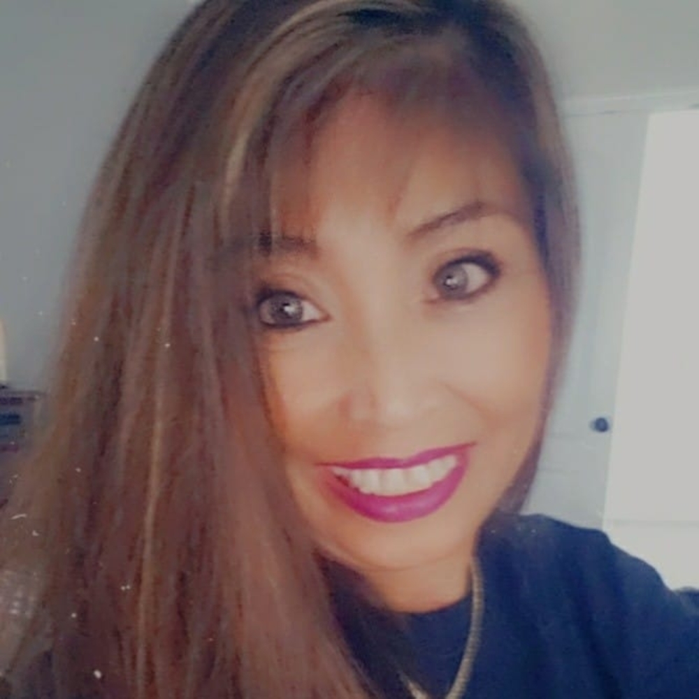 Meet your Posher, Elaine